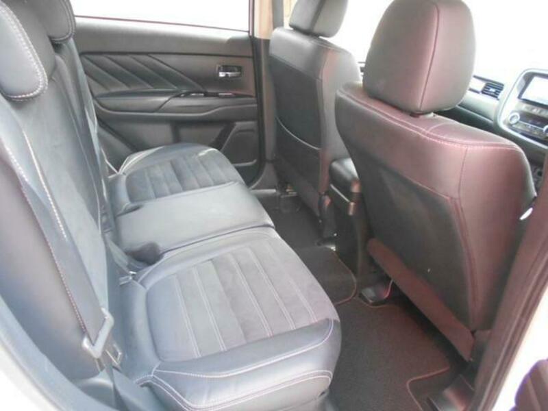 OUTLANDER PHEV
