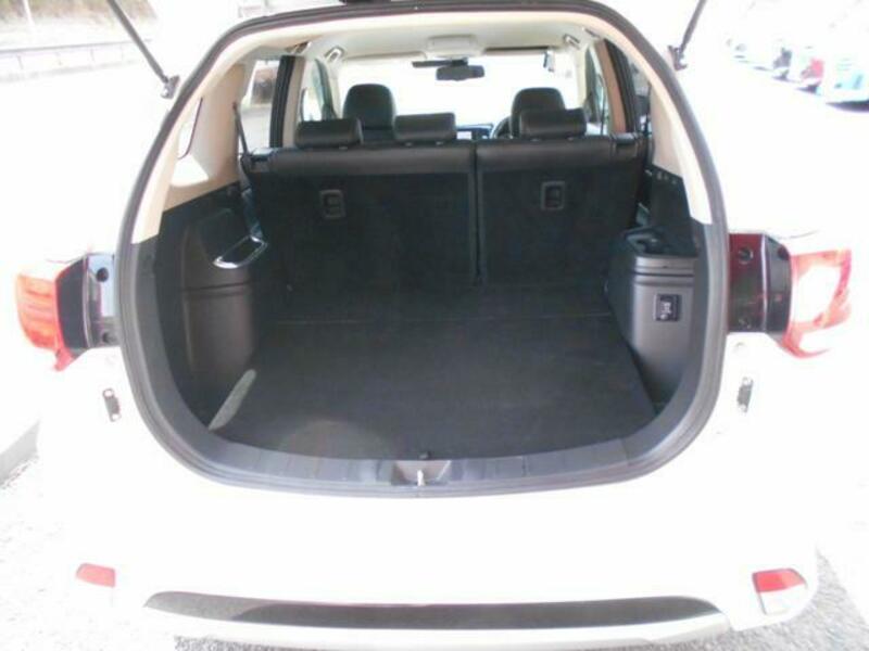 OUTLANDER PHEV