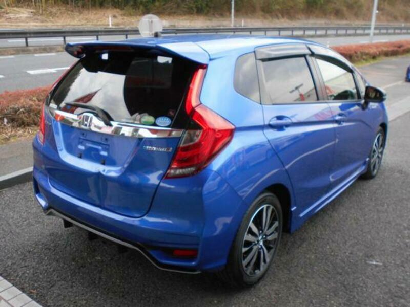 FIT HYBRID