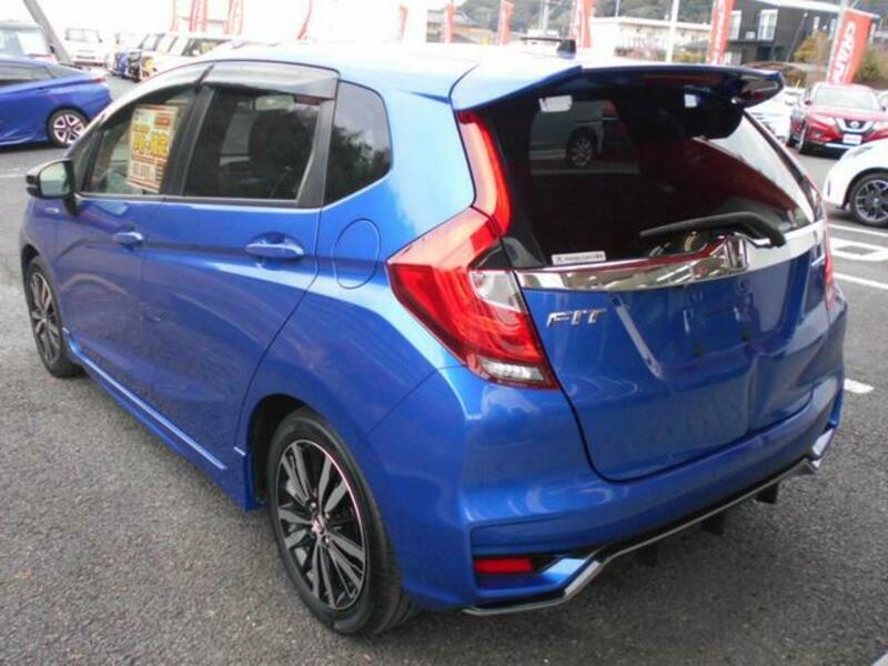 FIT HYBRID