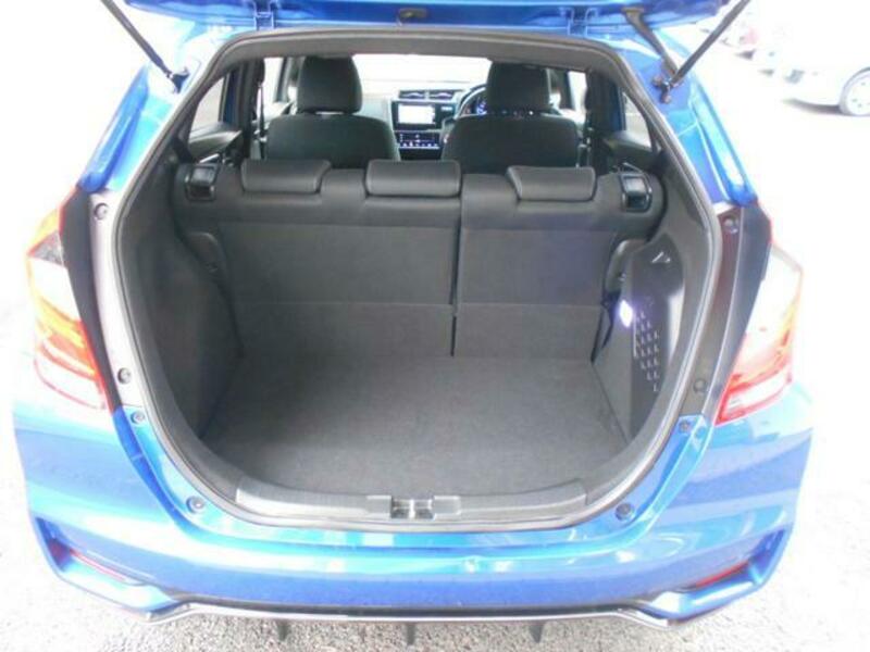 FIT HYBRID