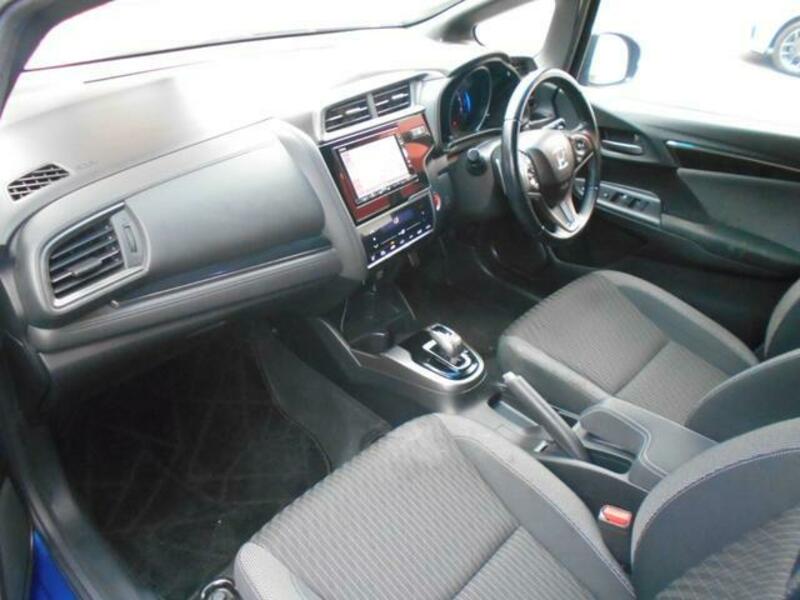 FIT HYBRID