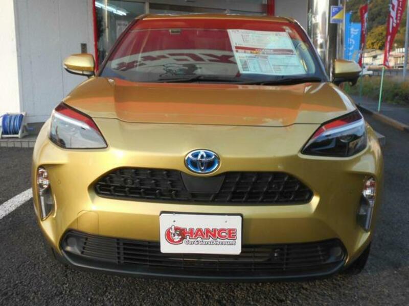 YARIS CROSS