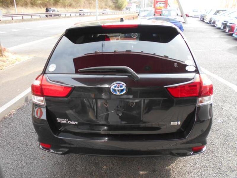 COROLLA FIELDER