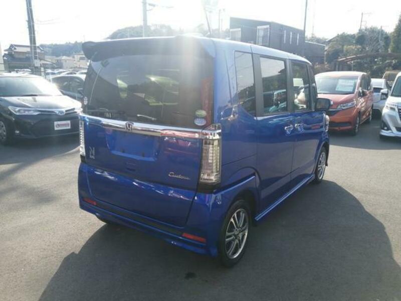 N BOX CUSTOM