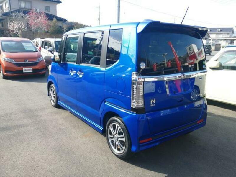 N BOX CUSTOM