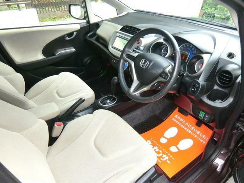 FIT HYBRID