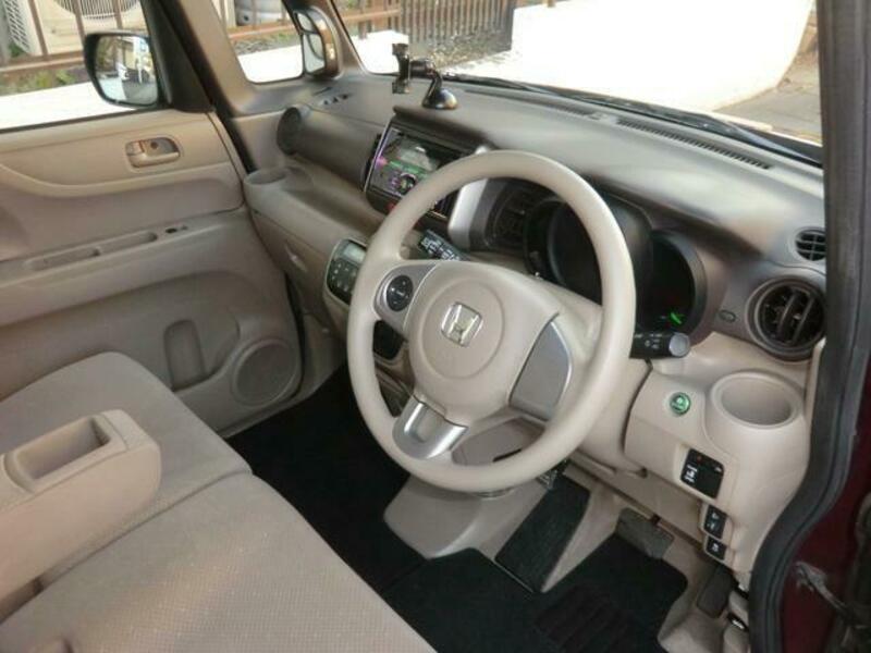 N BOX