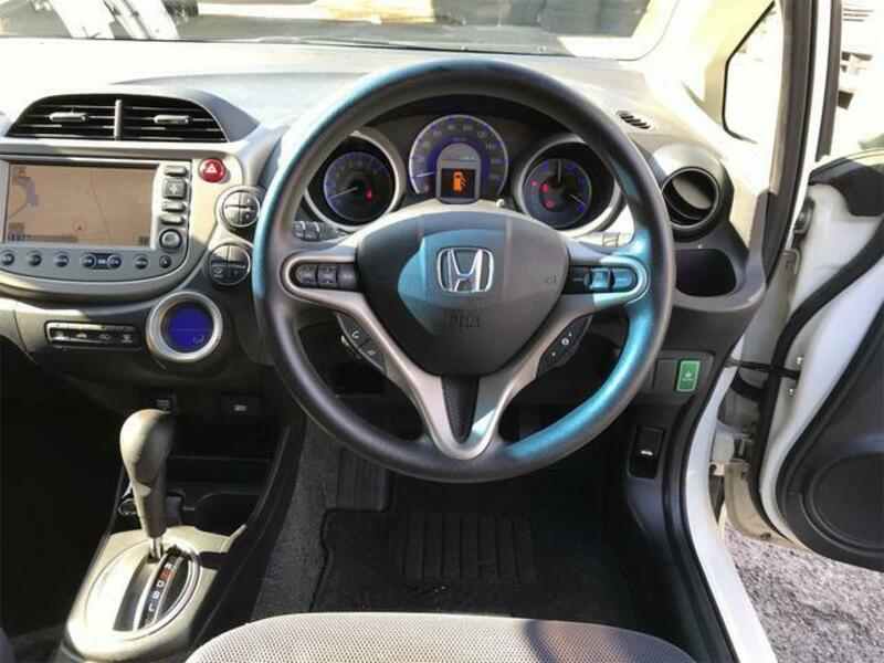 FIT HYBRID