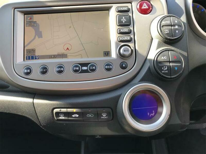 FIT HYBRID