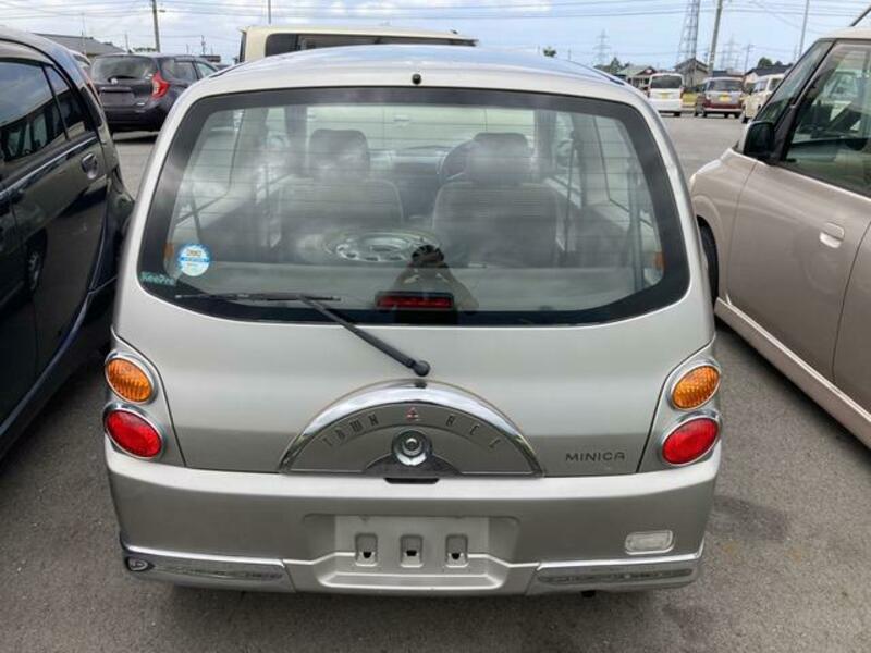 MINICA