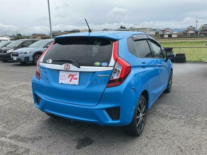 FIT HYBRID