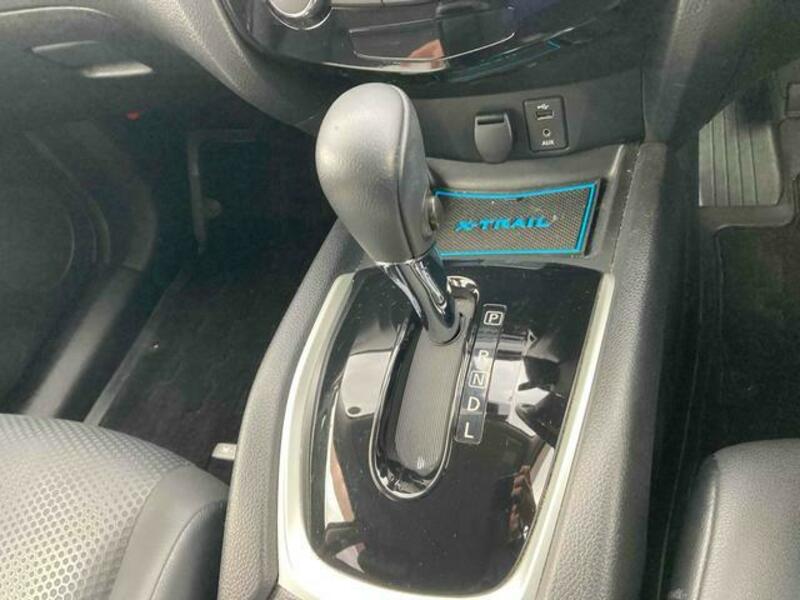 X-TRAIL