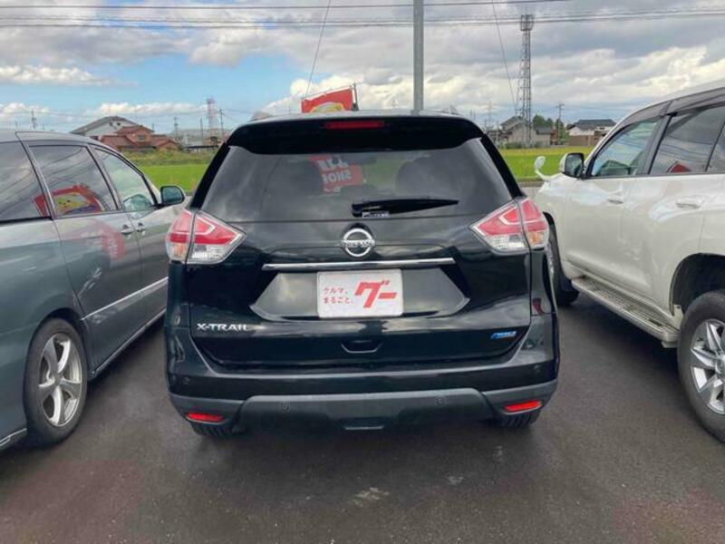 X-TRAIL