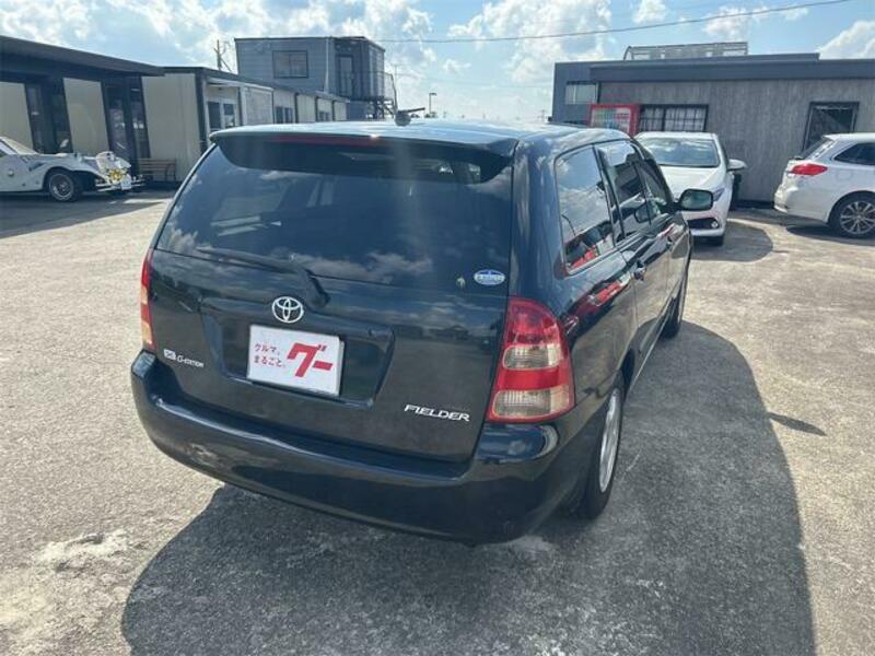 COROLLA FIELDER