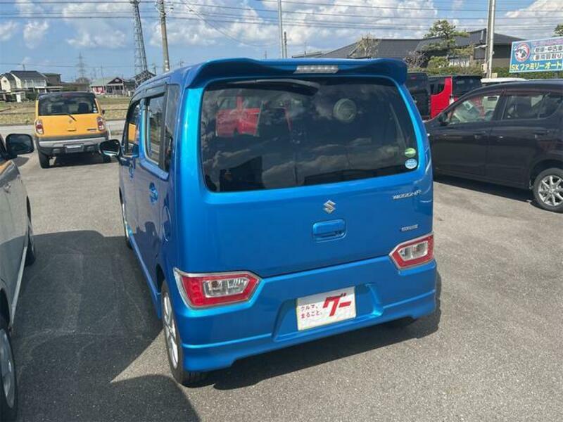 WAGON R