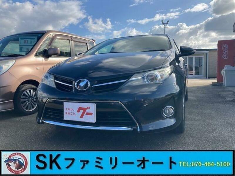 TOYOTA AURIS
