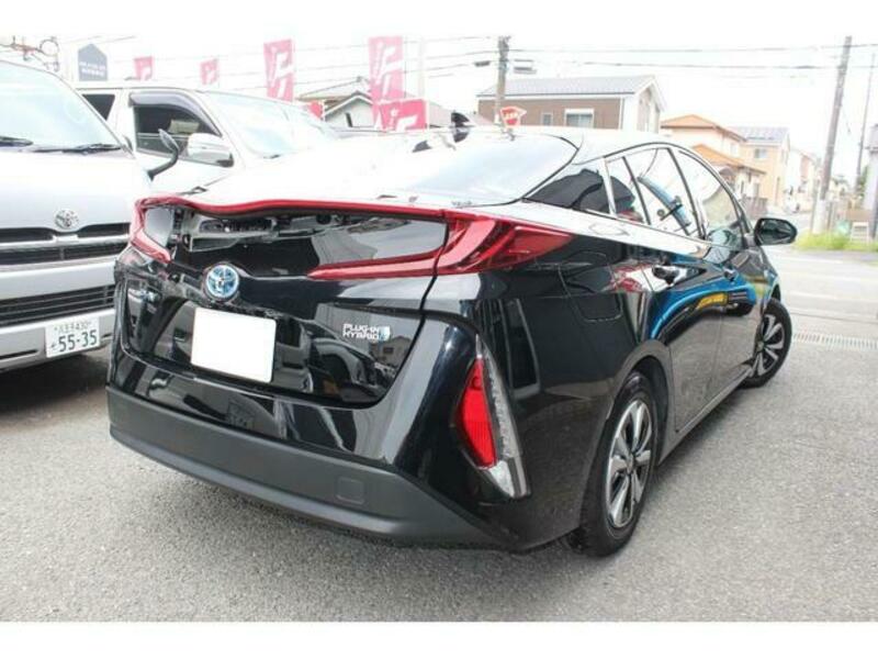 PRIUS PHV
