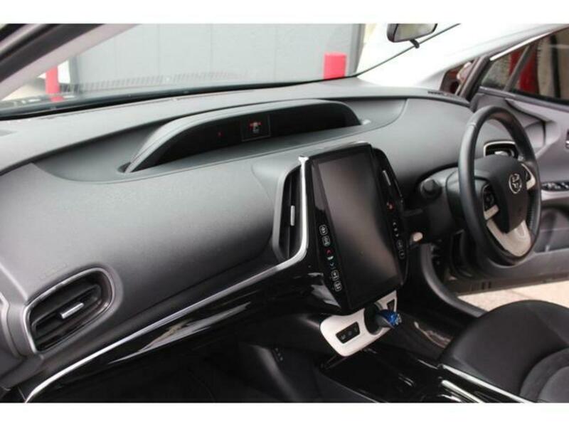 PRIUS PHV