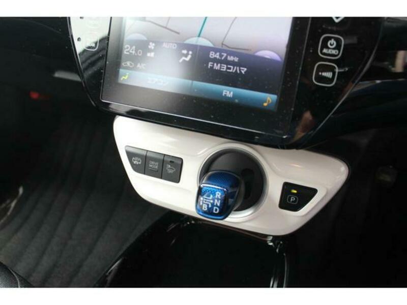 PRIUS PHV