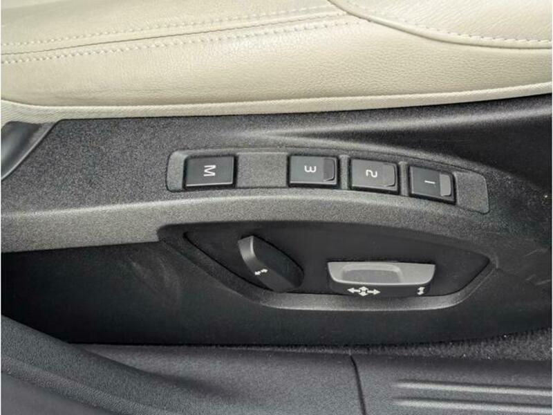 V40