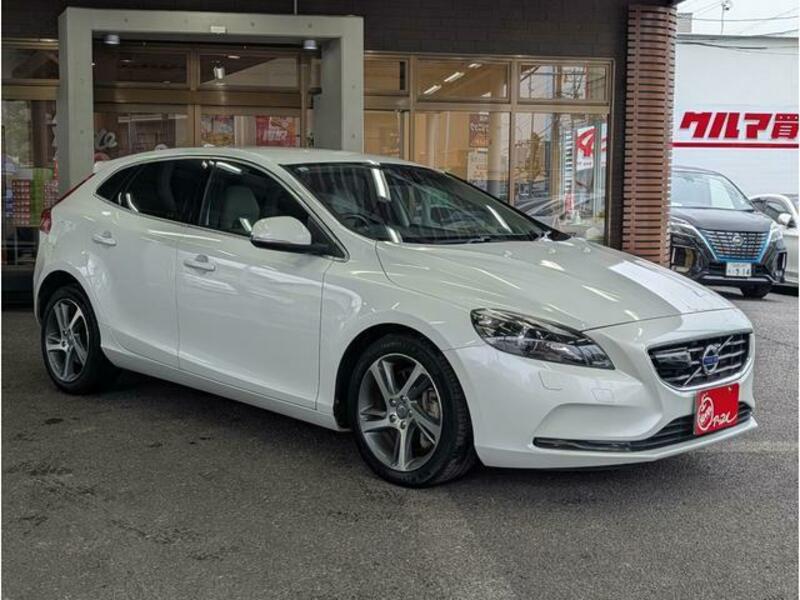 V40
