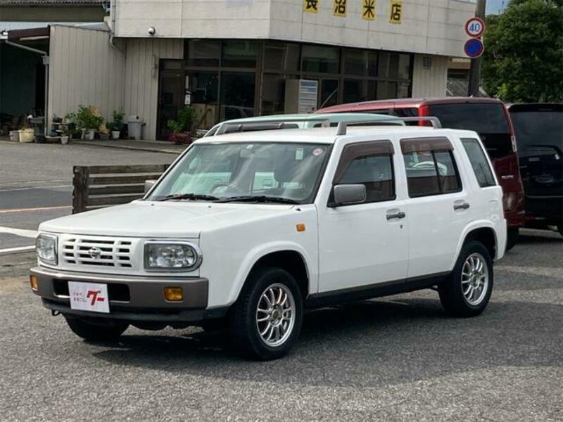 NISSAN RASHEEN