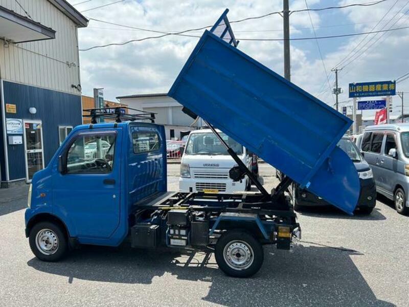 CARRY TRUCK