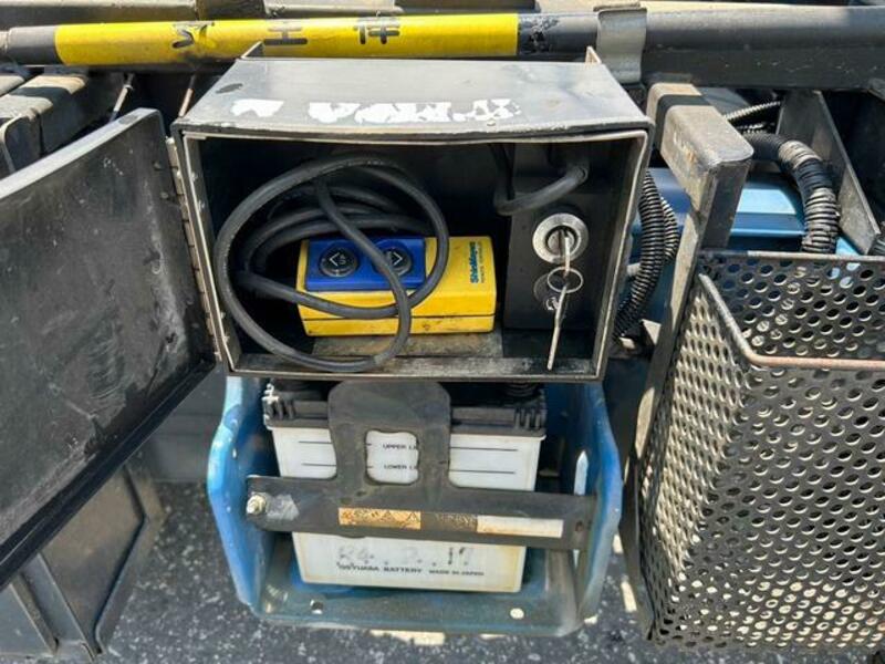 CARRY TRUCK