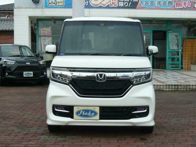 N BOX CUSTOM