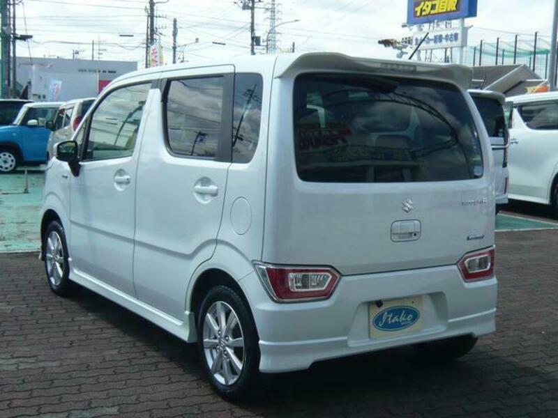 WAGON R