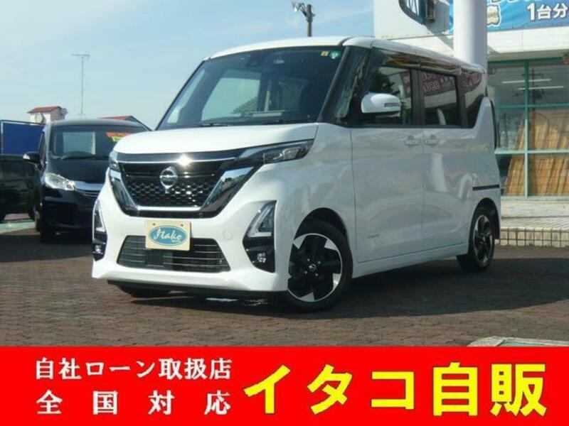 NISSAN ROOX