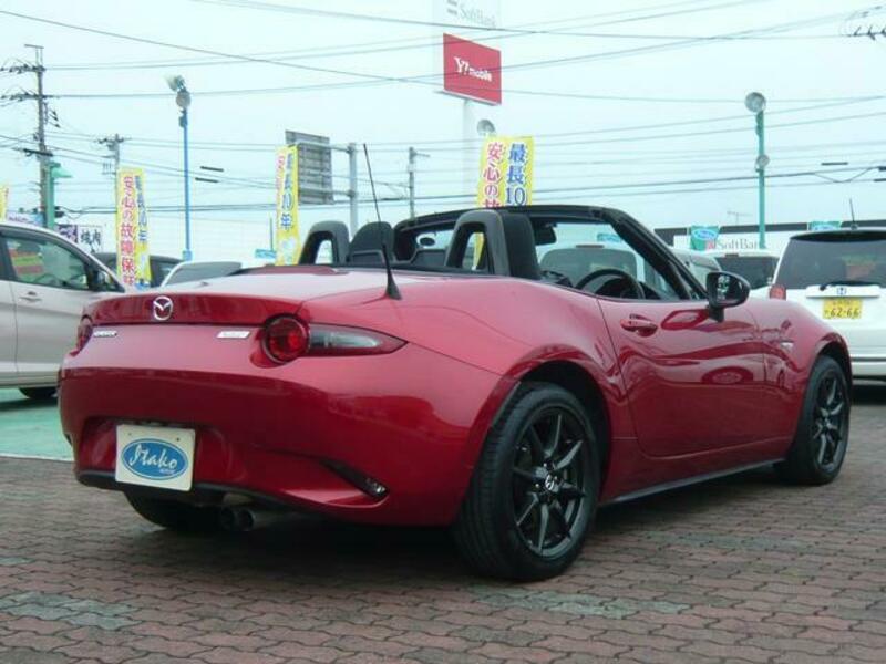 ROADSTER