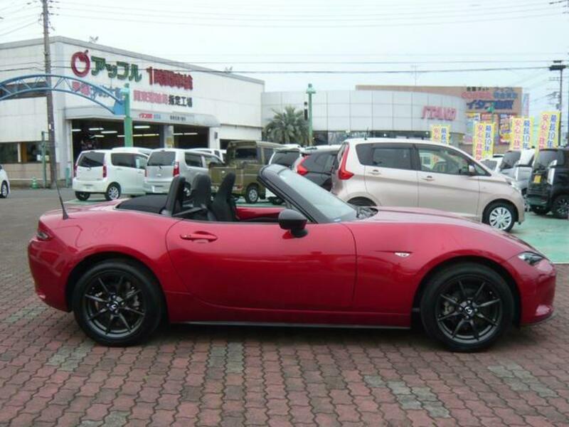 ROADSTER
