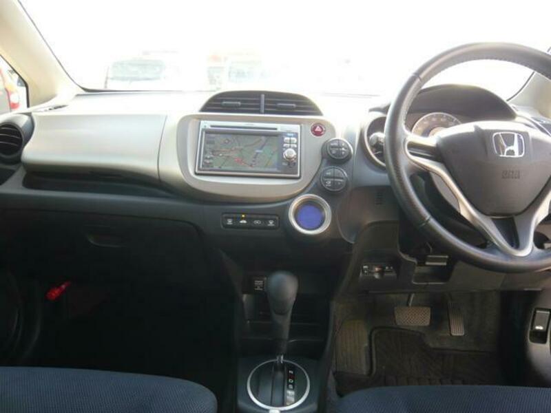 FIT HYBRID