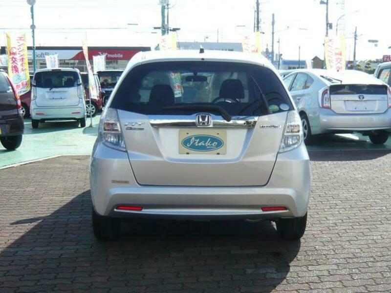 FIT HYBRID