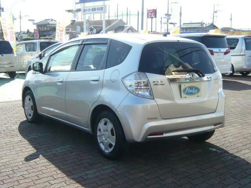 FIT HYBRID