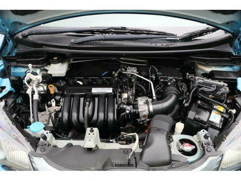 FIT HYBRID