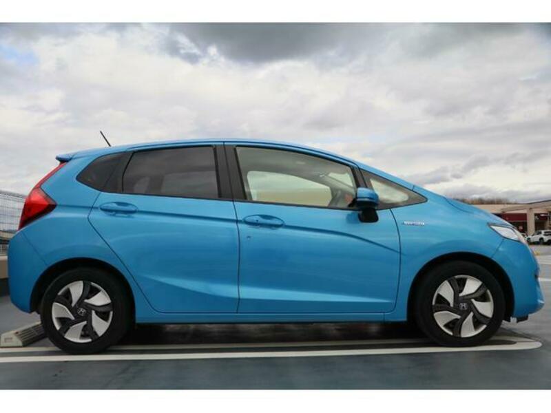 FIT HYBRID