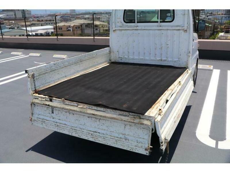 CLIPPER TRUCK