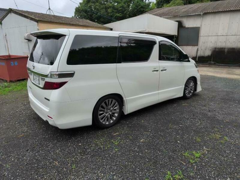 VELLFIRE
