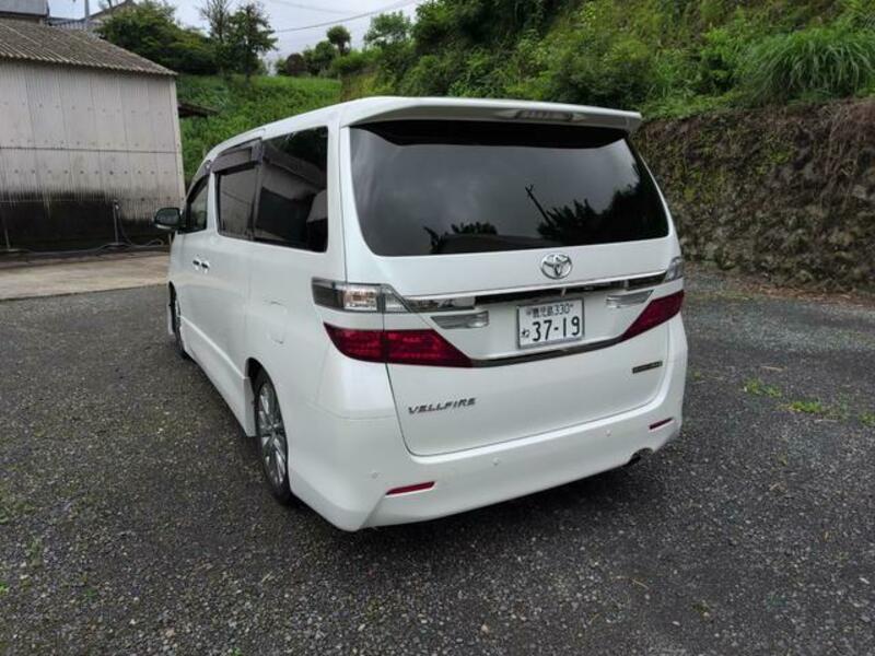 VELLFIRE