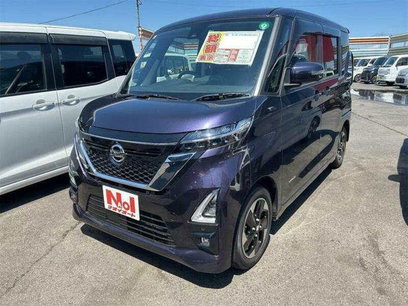 NISSAN ROOX