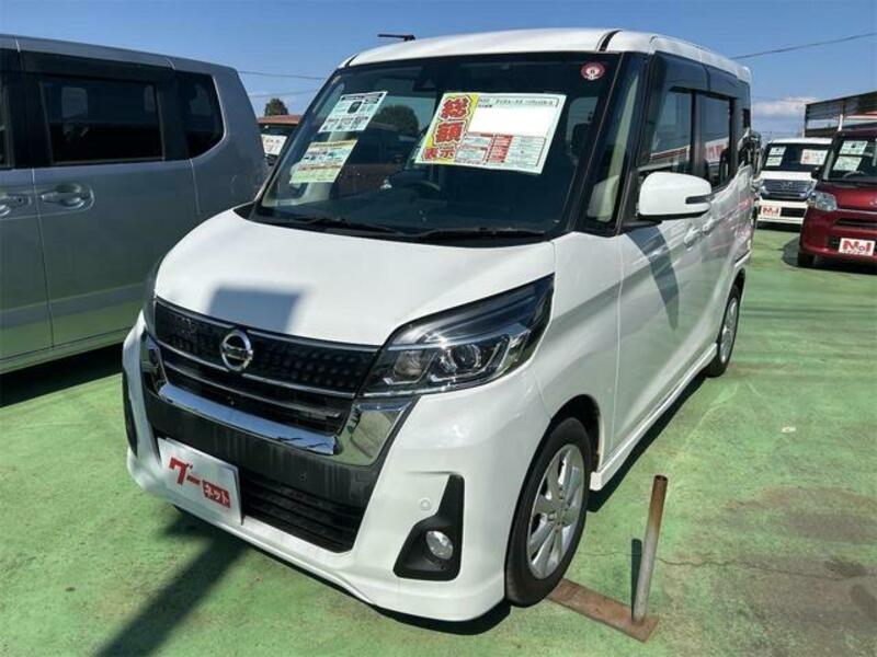 NISSAN DAYZ ROOX