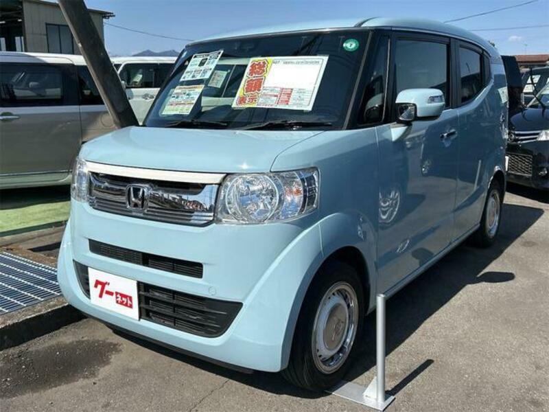 HONDA N BOX SLASH