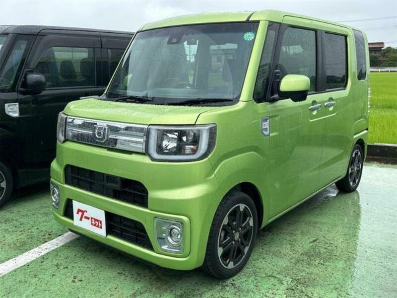DAIHATSU WAKE