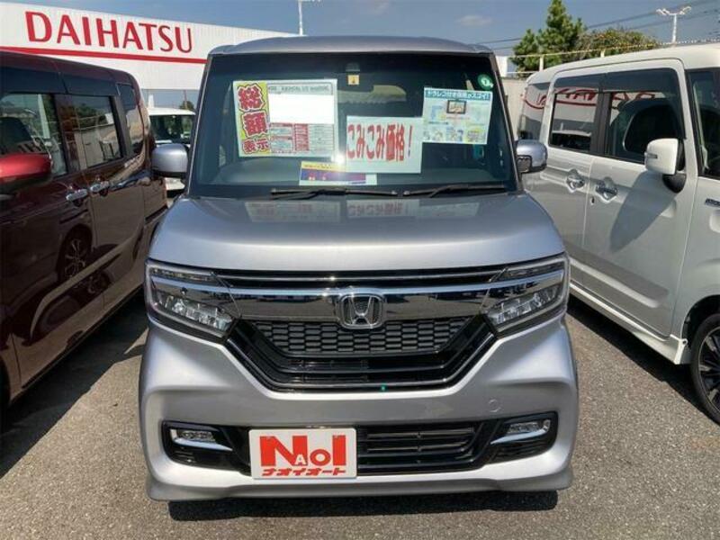 N BOX CUSTOM
