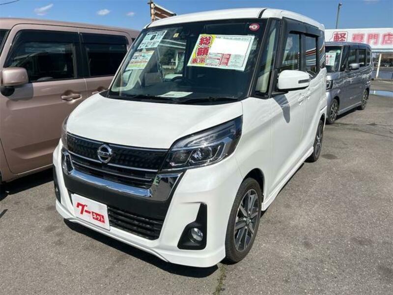 NISSAN DAYZ ROOX