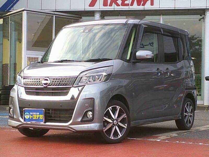 NISSAN DAYZ ROOX