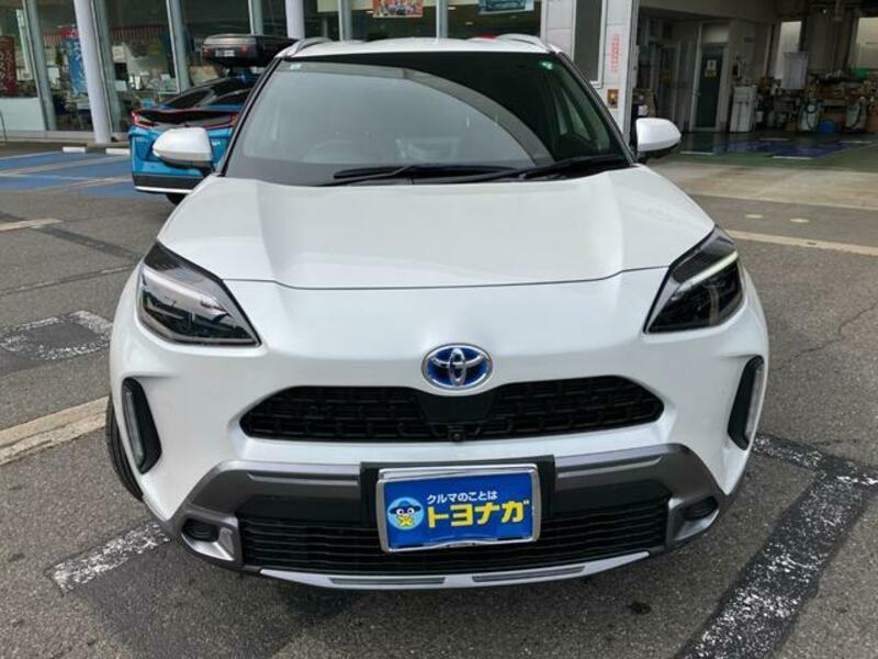 YARIS CROSS